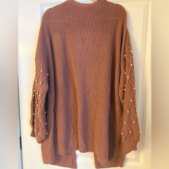🤍NWOT SHEIN Curve Cardigan with Pearl Accents - Picture 2 of 3